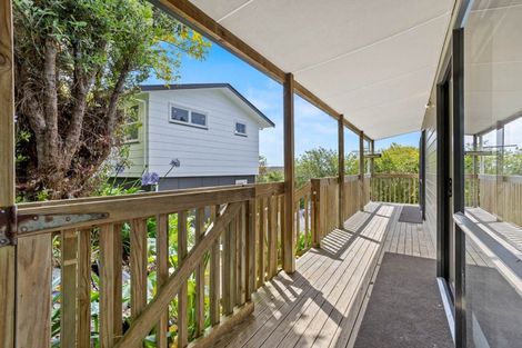 Photo of property in 17 Keegan Drive, Massey, Auckland, 0614