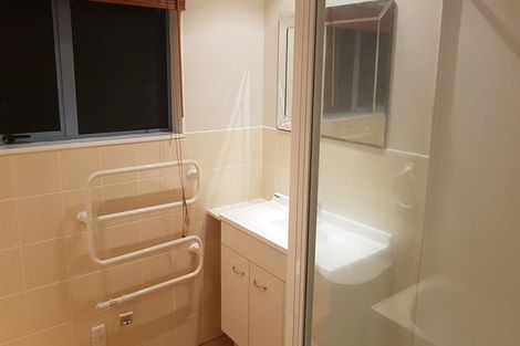 Photo of property in 8 Jeffery Reeve Crescent, Ranui, Auckland, 0612