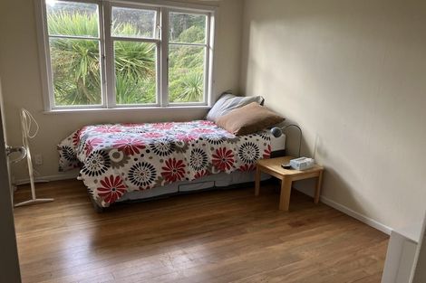 Photo of property in 52 Huntingdon Street, Northland, Wellington, 6012