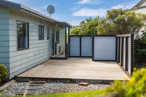 Photo of property in 21 Doncaster Terrace, Ascot Park, Porirua, 5024