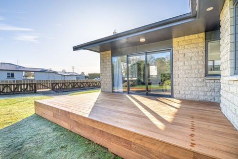 Photo of property in 143 Great North Road, Winton, 9720