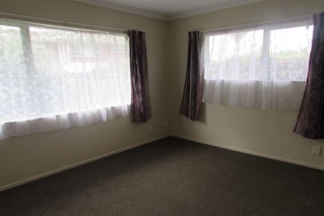 Photo of property in 2 Wheaton Place, Glen Eden, Auckland, 0602