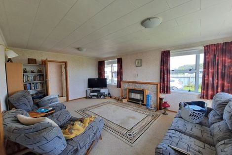 Photo of property in 17 Grey Street, Normanby, Hawera, 4614