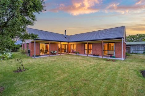 Photo of property in 18 Nepal Place, Burnside, Christchurch, 8053