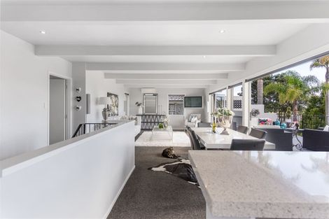 Photo of property in 13 Callender Place, Shelly Park, Auckland, 2014