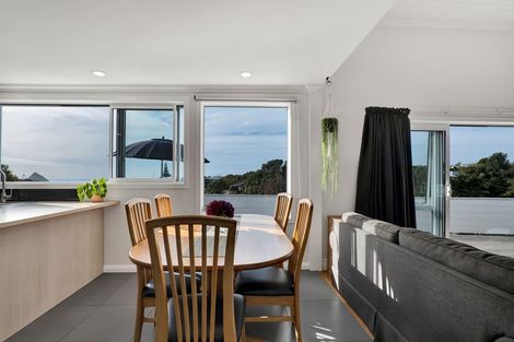 Photo of property in 1a Squire Place, Blagdon, New Plymouth, 4310