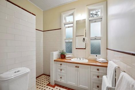 Photo of property in 3 Daphne Harden Lane, Paremoremo, Auckland, 0632