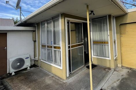 Photo of property in 2/801 Hastings Street North, Hastings, 4122