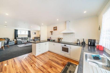 Photo of property in 3 Hall Grove, Ebdentown, Upper Hutt, 5018