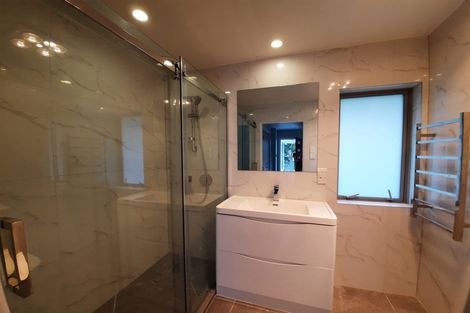 Photo of property in 37 Ramillies Place, Glenfield, Auckland, 0629