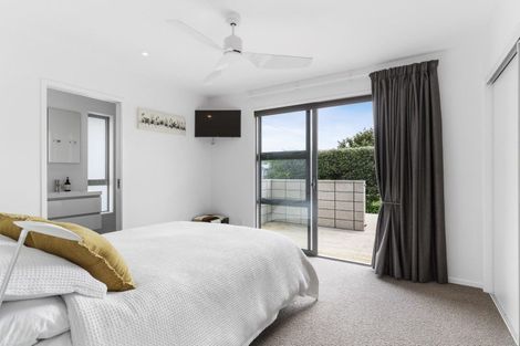 Photo of property in 140 Kiwi Road, Whangamata, 3620