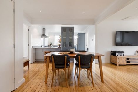 Photo of property in 16 Robinson Street, Cambridge, 3434