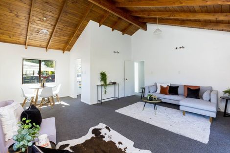 Photo of property in 1 Moonstone Grove, Birchville, Upper Hutt, 5018