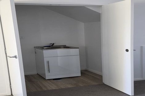 Photo of property in 115 Banks Street, Marfell, New Plymouth, 4310