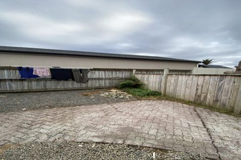 Photo of property in 3 Fairfield Road, Levin, 5510