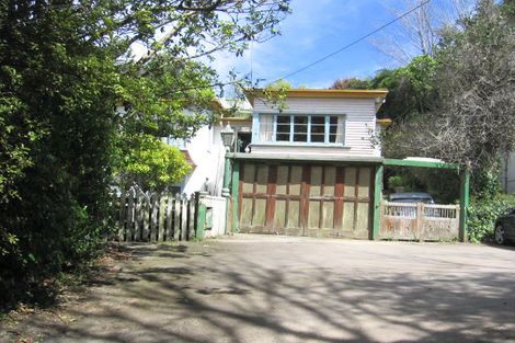 Photo of property in 11 Kim Street, Khandallah, Wellington, 6035