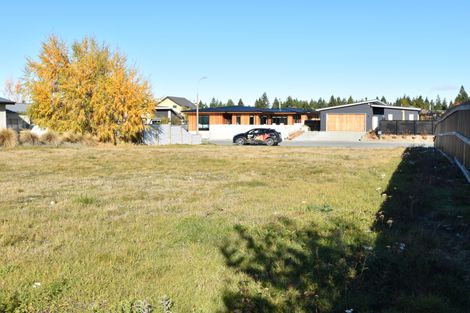 Photo of property in 16 Rhoboro Road, Twizel, 7901