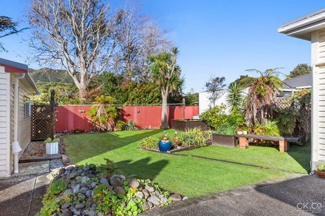 Photo of property in 64 Totara Crescent, Woburn, Lower Hutt, 5011