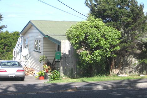 Photo of property in 76 Manuka Road, Glenfield, Auckland, 0629