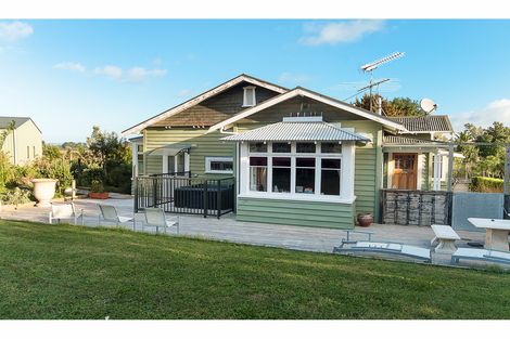 Photo of property in 77 Colombo Road, Waiuku, 2123