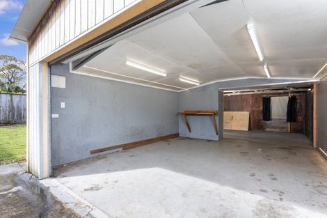 Photo of property in 18 Garelja Road, Henderson, Auckland, 0612