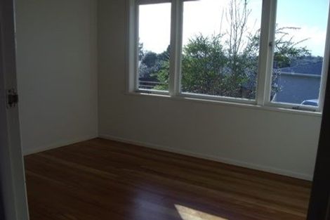 Photo of property in 108a Woodglen Road, Glen Eden, Auckland, 0602