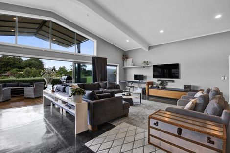 Photo of property in 414/414a Corbett Road, Lepperton, New Plymouth, 4373