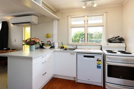 Photo of property in 51 Stuart Street, Holmes Hill, Oamaru, 9401