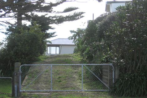 Photo of property in 23 Robbie Street, Foxton Beach, Foxton, 4815