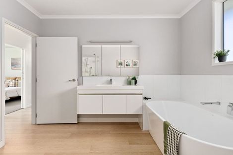 Photo of property in 6 Hamilton Drive, Wainui, Gisborne, 4010