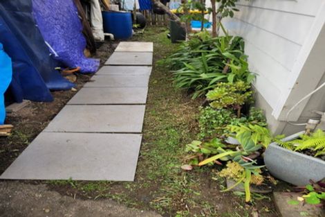 Photo of property in 1/217 Waitemata Drive, Ranui, Auckland, 0612