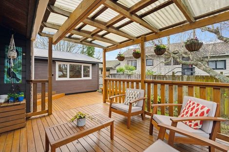 Photo of property in 12 Dalmahoy Place, Wattle Downs, Auckland, 2103