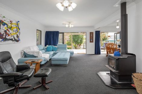 Photo of property in 43 Holdaway Street, Riversdale, Blenheim, 7201