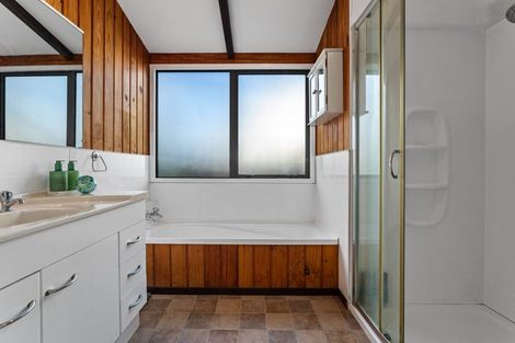 Photo of property in 187 Harbour Road, Ohope, 3121