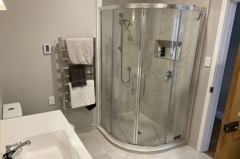 Photo of property in 399a Karori Road, Karori, Wellington, 6012