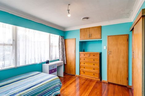 Photo of property in 60 Menin Road, Onekawa, Napier, 4110