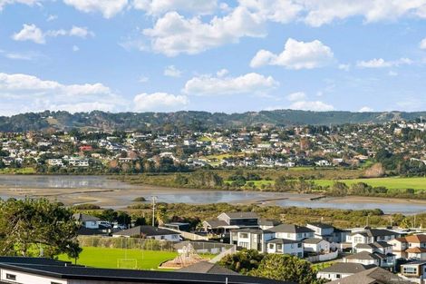 Photo of property in 58 Ascension Crescent, Orewa, 0931