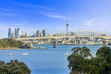 Photo of property in 39 Maritime Terrace, Birkenhead, Auckland, 0626