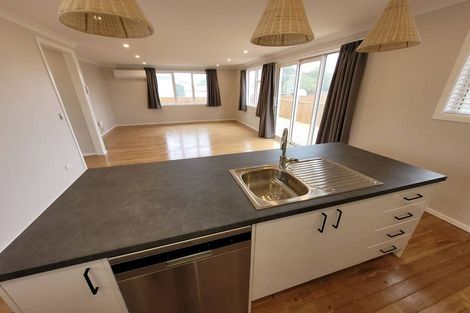 Photo of property in 2 Matai Street, Otaki, 5512