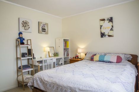 Photo of property in 1/66 Coronation Road, Hillcrest, Auckland, 0627