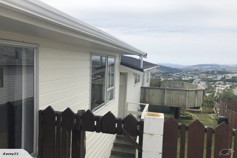 Photo of property in 57 Ruskin Road, Newlands, Wellington, 6037