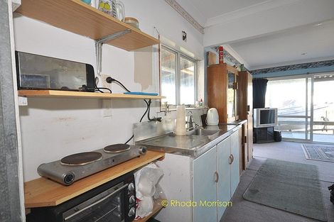 Photo of property in 32 Sandy Beach Road, Tinopai, 0593