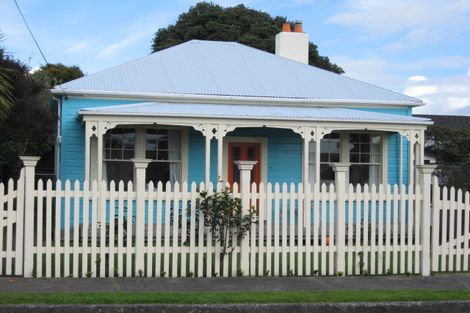 Photo of property in 101 Hine Street, New Plymouth, 4310