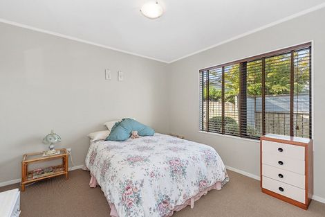 Photo of property in 2 Palm Grove Drive, Western Heights, Hamilton, 3200