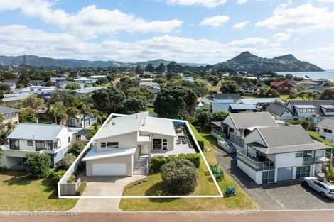 Photo of property in 6 Braddock Grove, Pauanui, Hikuai, 3579