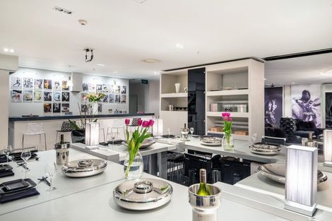 Photo of property in 3a/2 Saint Martins Lane, Grafton, Auckland, 1010