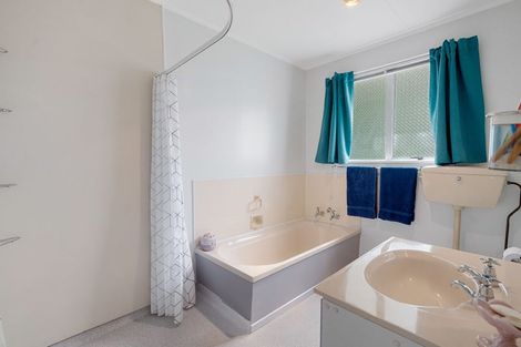 Photo of property in 90b Brandon Street, Featherston, 5710