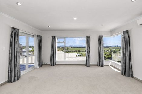 Photo of property in 3 Tironui Terrace, Western Heights, Hamilton, 3200
