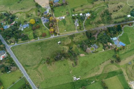 Photo of property in 60 Lindsay Road, Levin, 5510