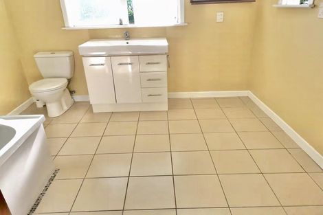 Photo of property in 2/134 Forrest Road, Milford, Auckland, 0620